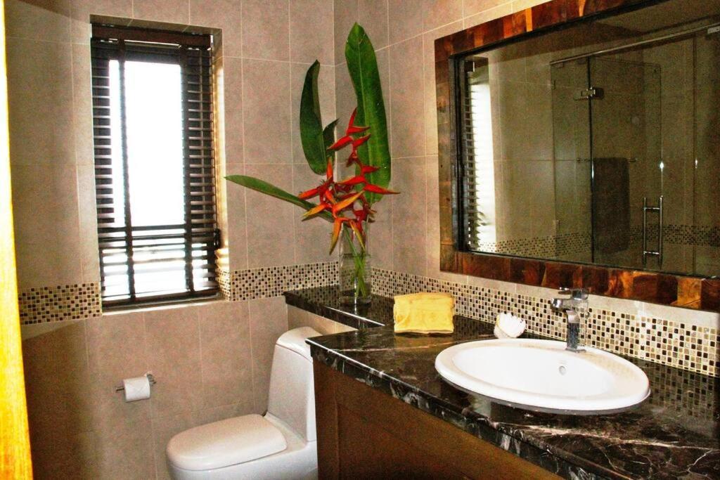 Fah Suay - Incredible & Spacious 5 Bedrooms * Mae Nam