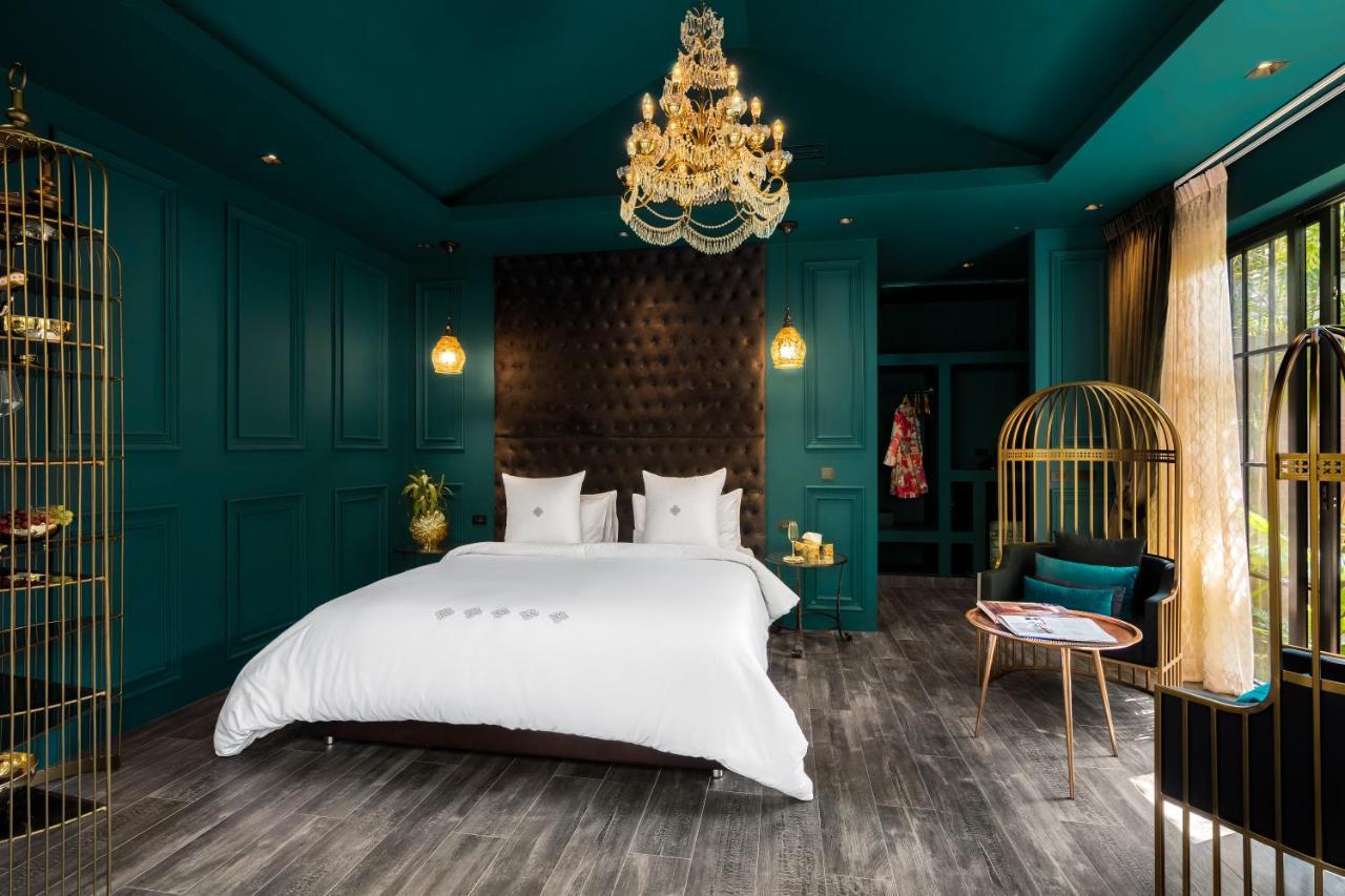 Odyssey - Luxury Beachfront Boutique - *