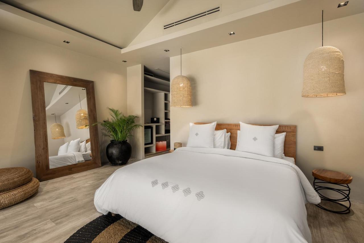 Odyssey - Luxury Beachfront Boutique -