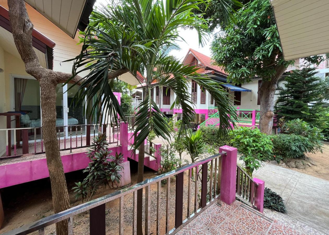 Mae Somboon House *