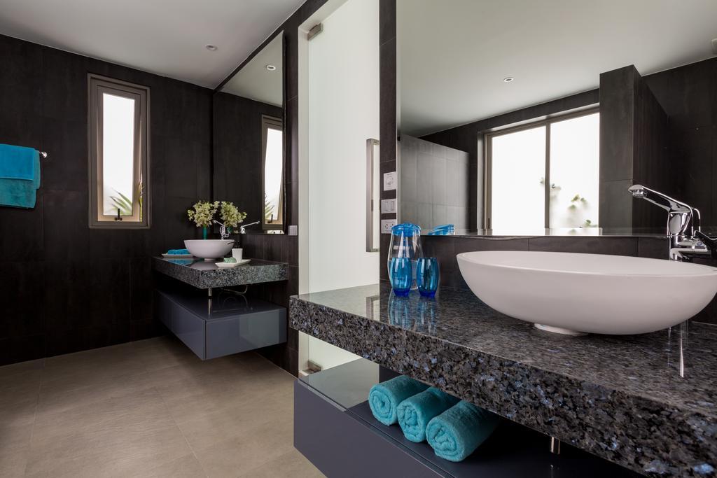 Villa Manta Samui - Your Private Waterfront Oasis Pousada Bophut