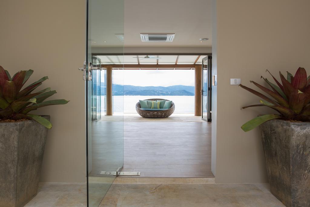 Villa Manta Samui - Your Private Waterfront Oasis Bophut