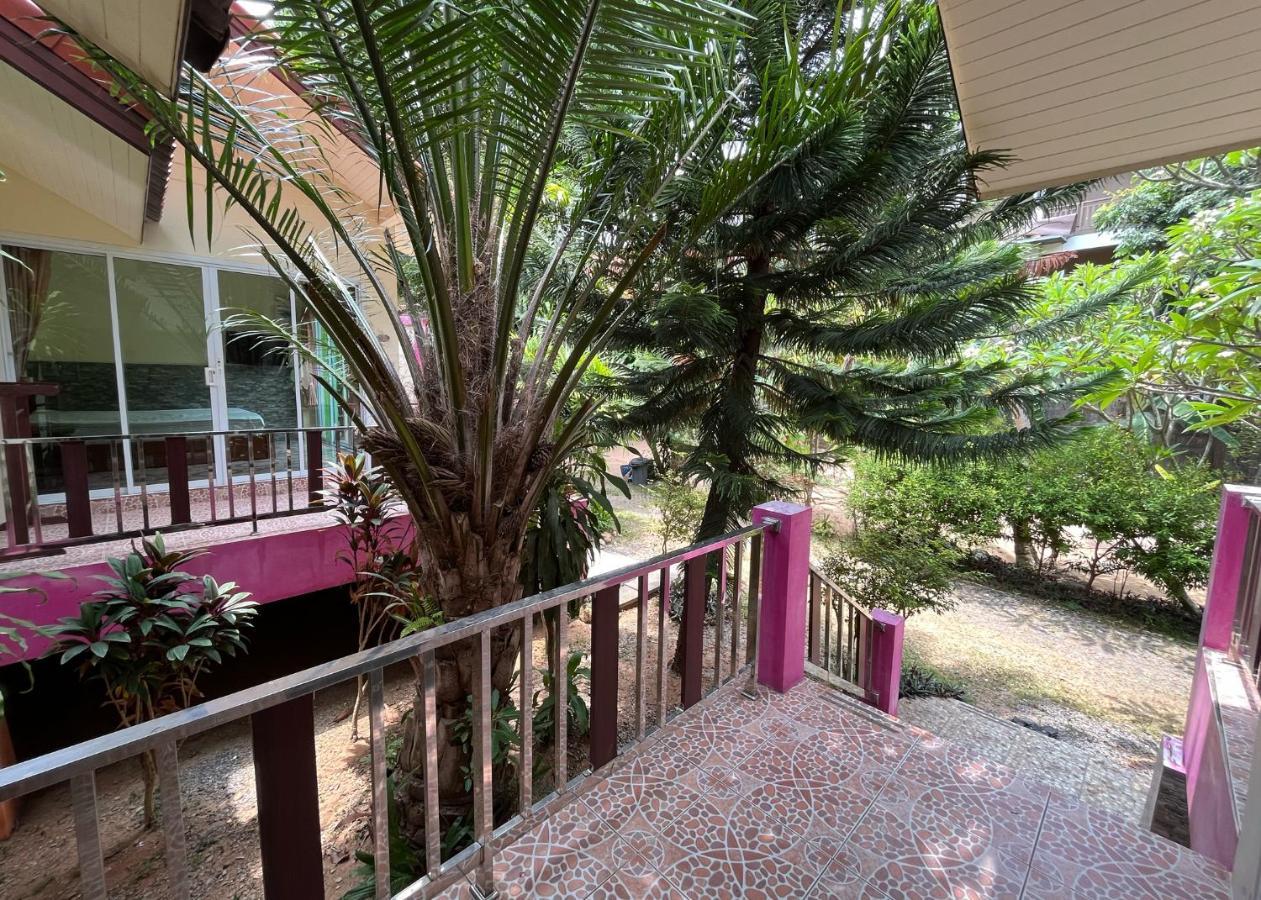 Mae Somboon House * Plage de Lamai
