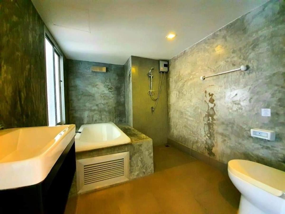 Apartment In Replay At Bangrak Amphoe Koksamui