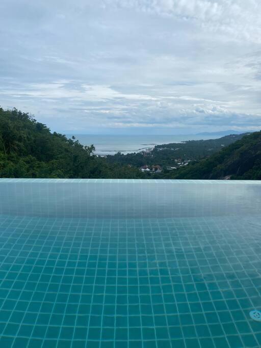 Staring At The Sea 3/4 Ch Jacuzzi Piscine Pousada