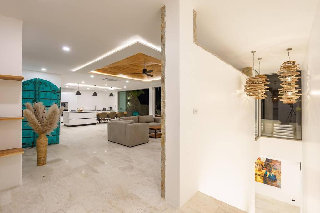20% Off ! 200 M To The Beach, 180° Amazing Seaview