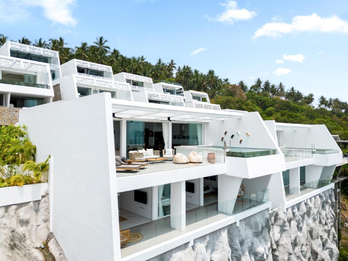 Golden Lotus Villa *