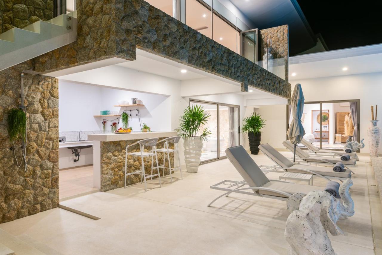 Luxury 5 Bedroom Oceanview In Bophut With Staff Villa