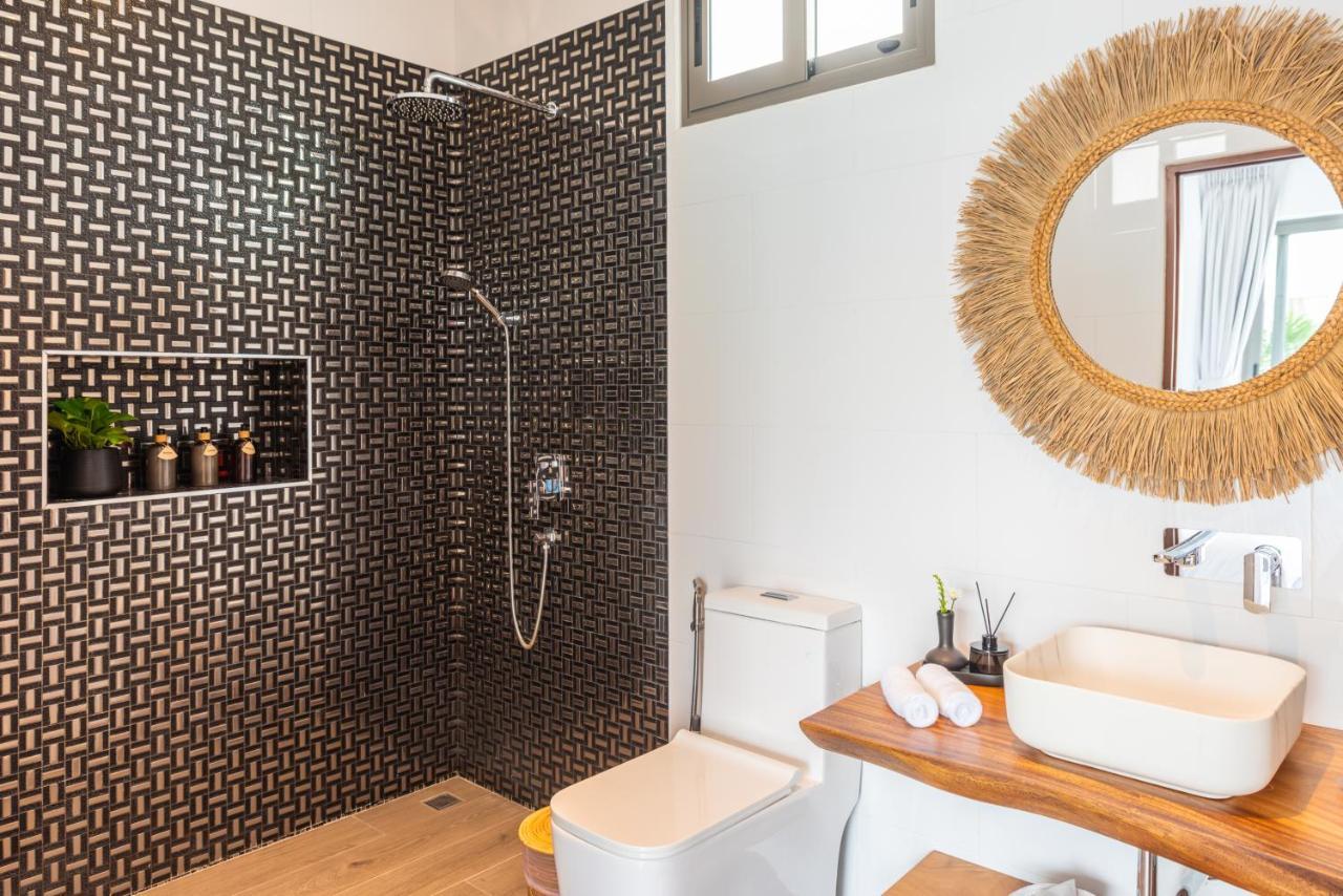 Luxury 5 Bedroom Oceanview In Bophut With Staff Villa