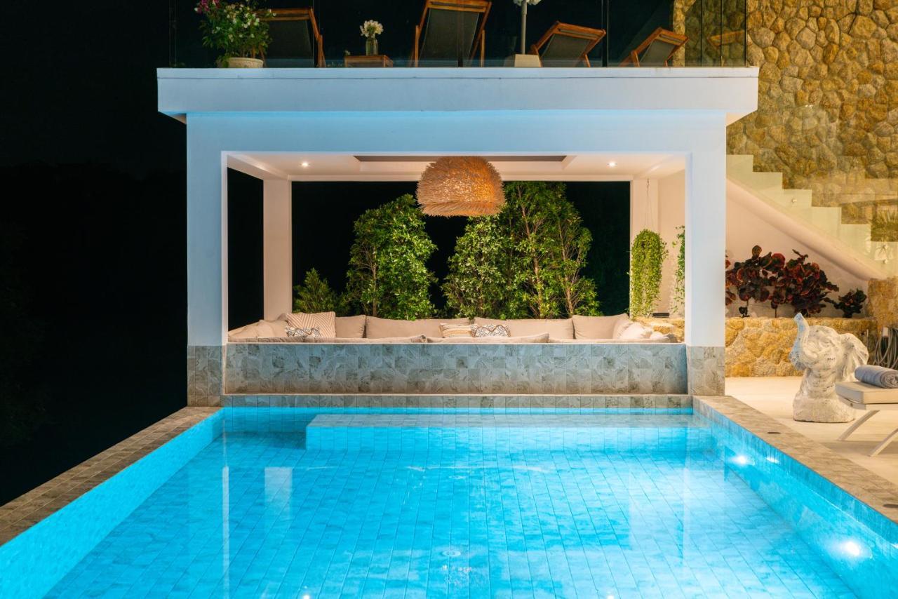 Luxury 5 Bedroom Oceanview In Bophut With Staff