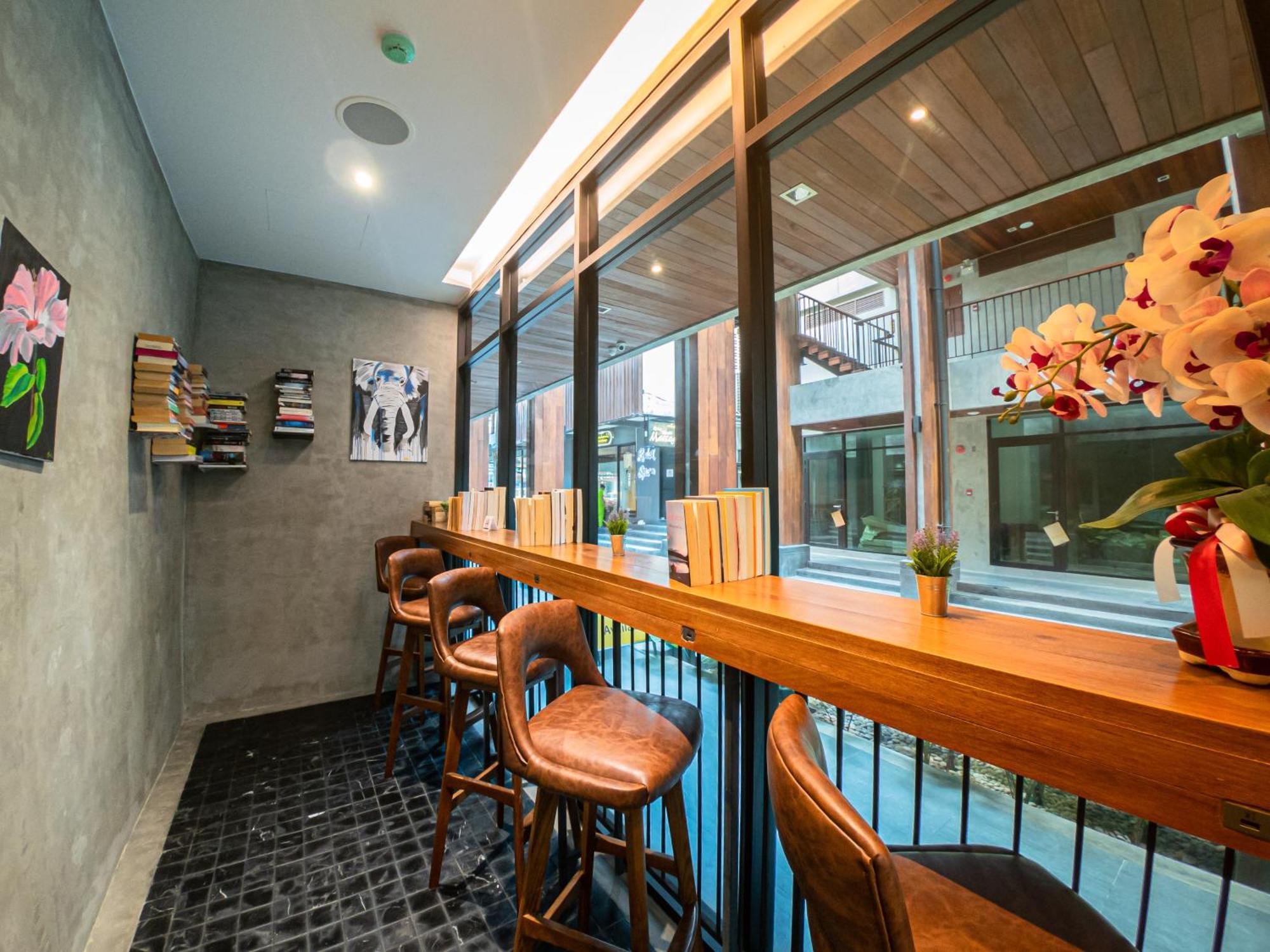 J4 Samui - Sha Hotel