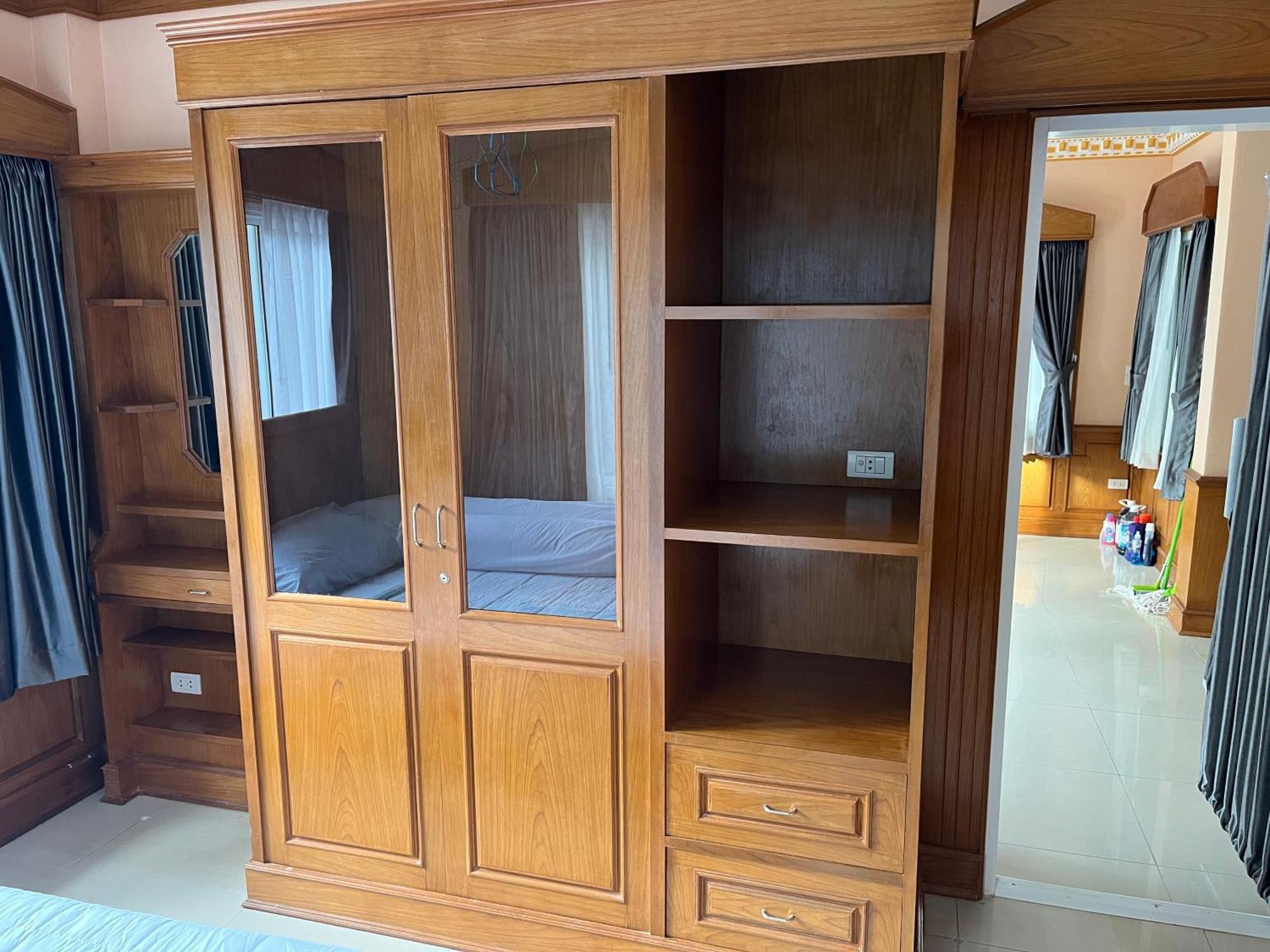Rick Tew Ninja House Samui Amphoe Koksamui