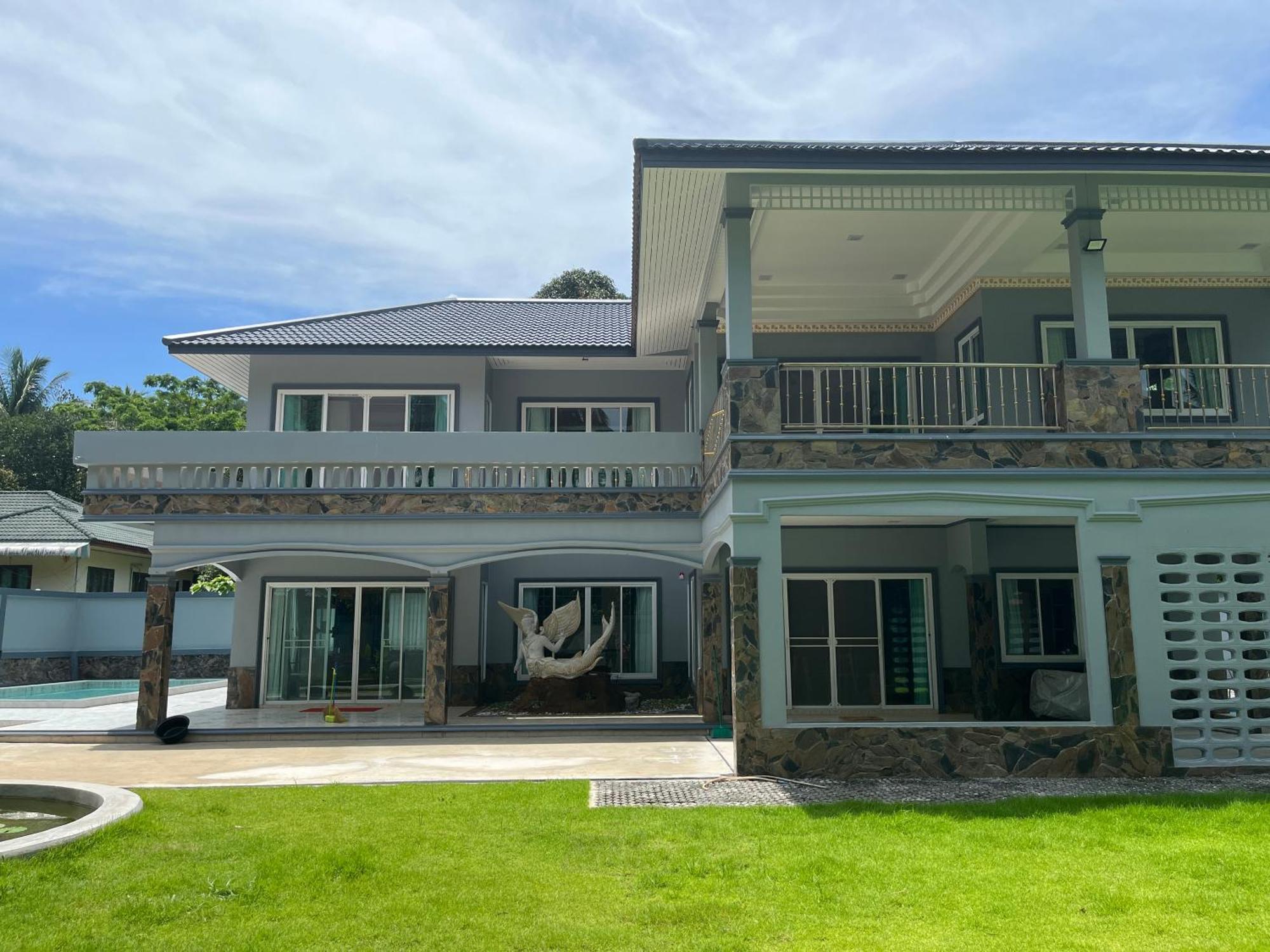 Rick Tew Ninja House Samui Homestay
