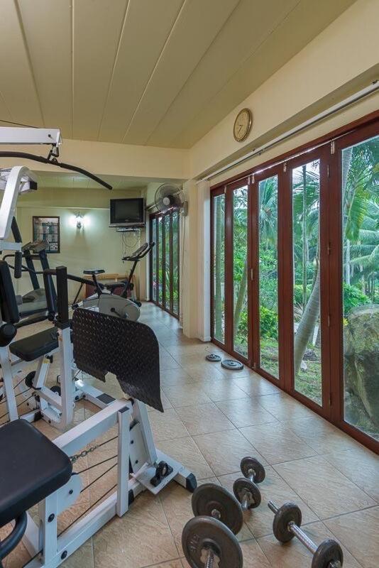 Baan Suvarnabhumi Entire 5 Beds Private Pool On Hill Side Villa *