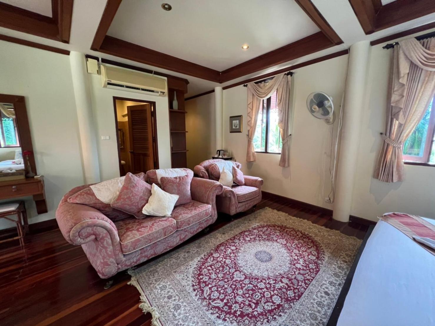 Baan Suvarnabhumi Entire 5 Beds Private Pool On Hill Side Amphoe Koksamui