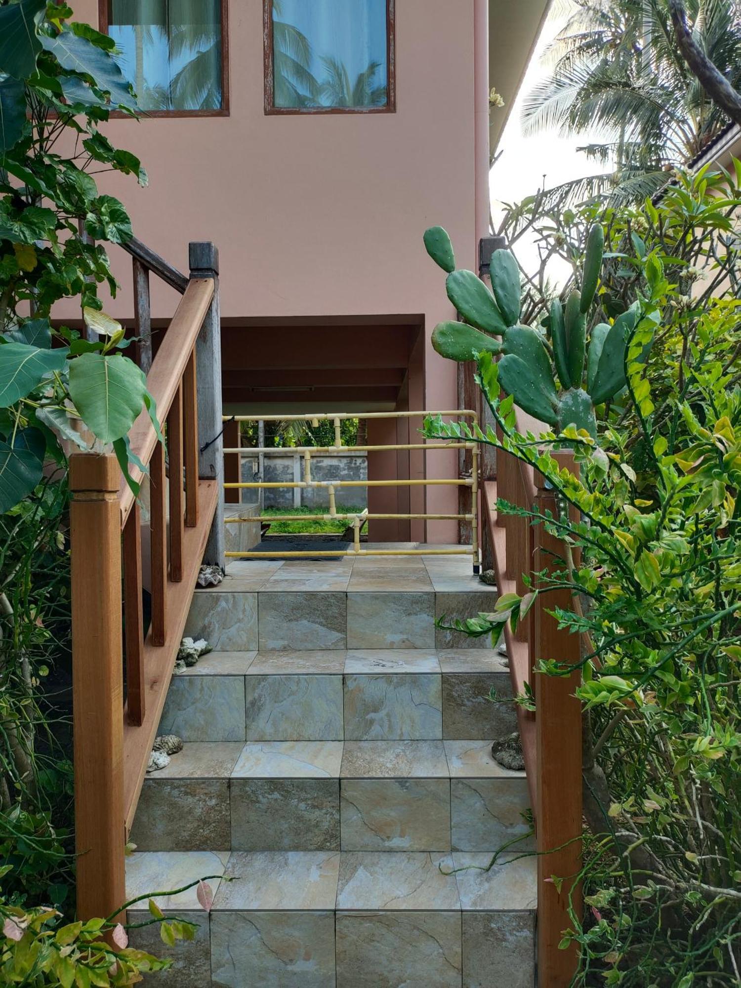 Links Sunset House *