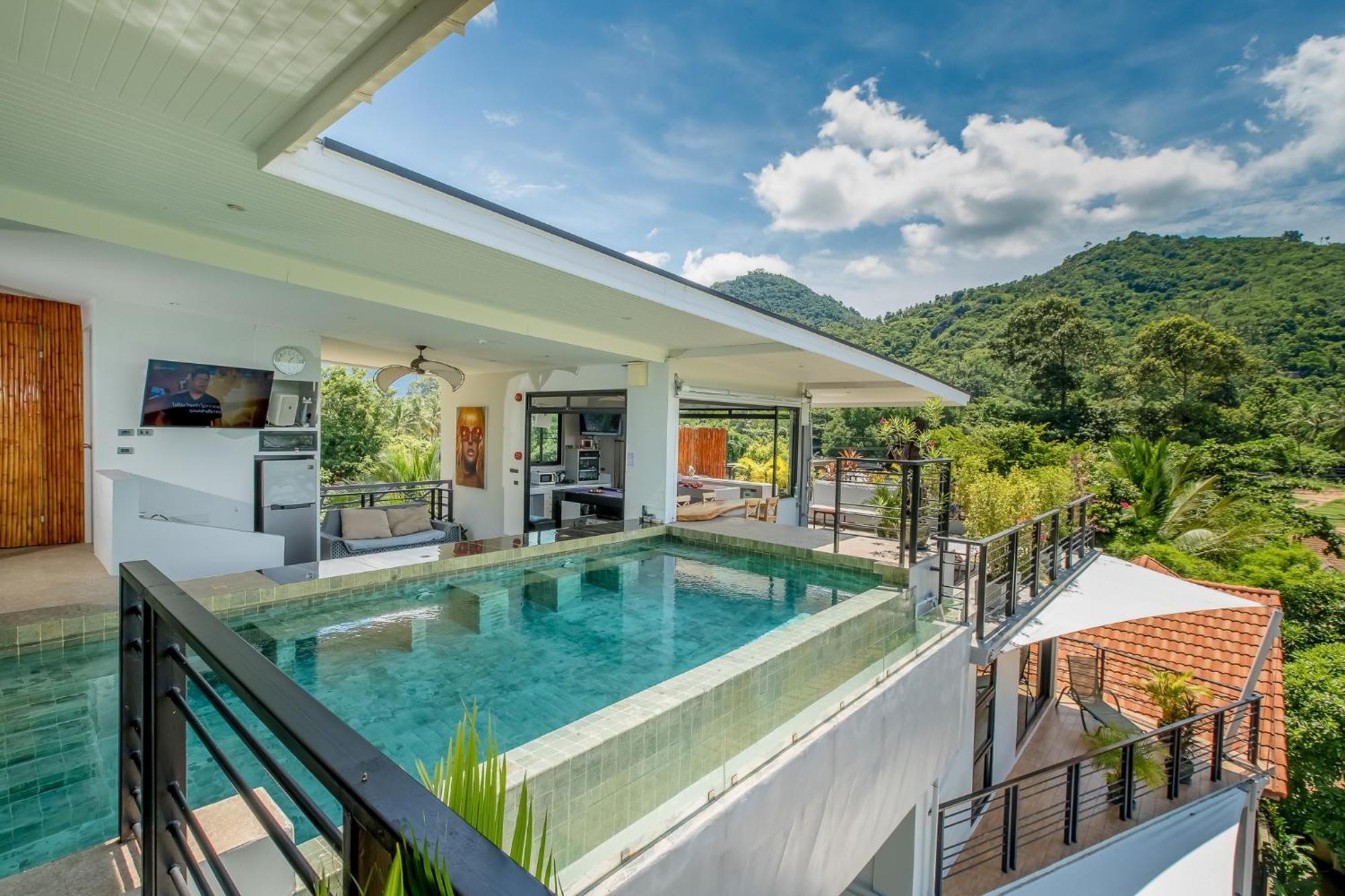 Penthouse Crystal Bay Ban Lamai