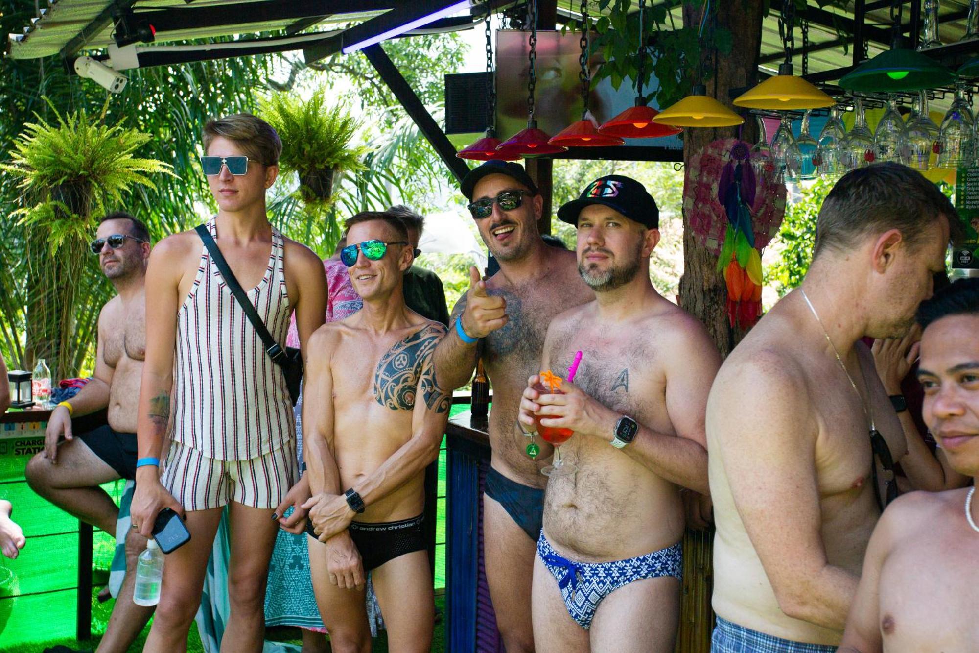 Alpha Gay & - Men Only (adults Only) Resort Chaweng Beach