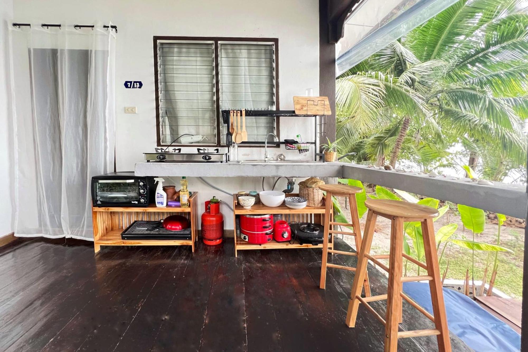 Front - Outdoor Shower - Working Desk *