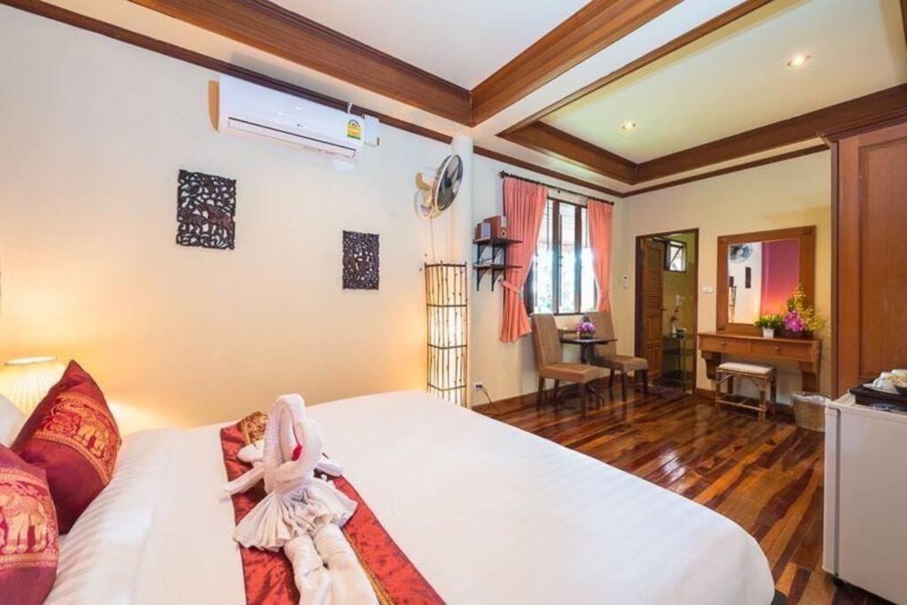 Baan Suvarnabhumi Entire 5 Beds Private Pool On Hill Side Amphoe Koksamui