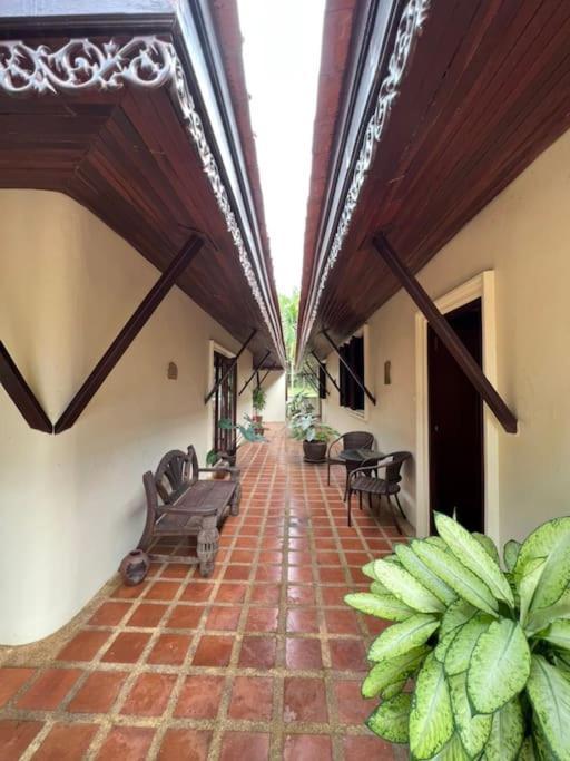 Baan Suvarnabhumi Entire 5 Beds Private Pool On Hill Side Villa