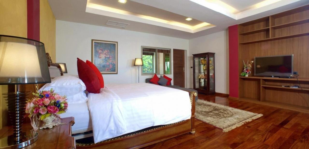 Yupa Penthouse *