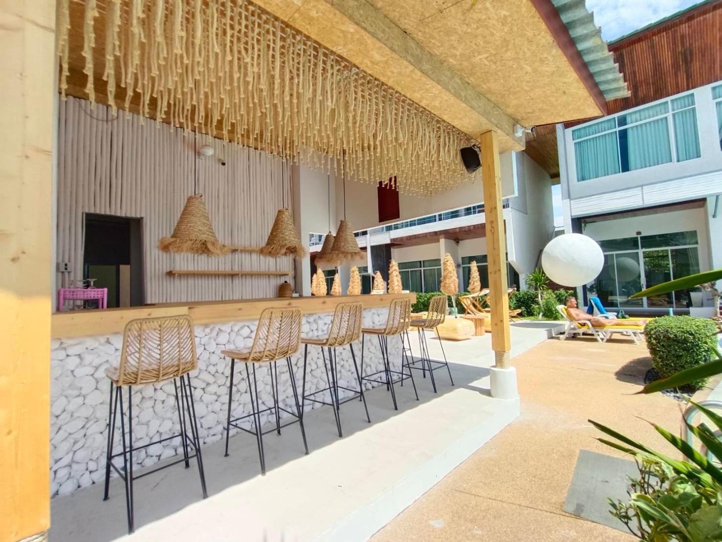 Smile Samui Front 4*
