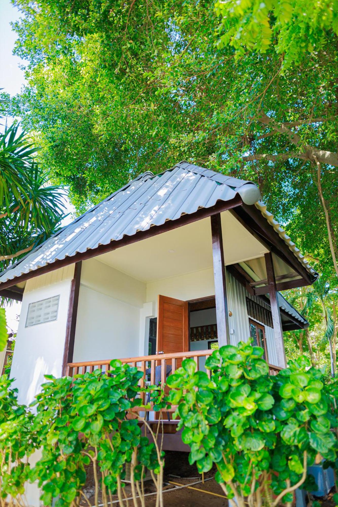 Bayview Boutique Hotel 3*