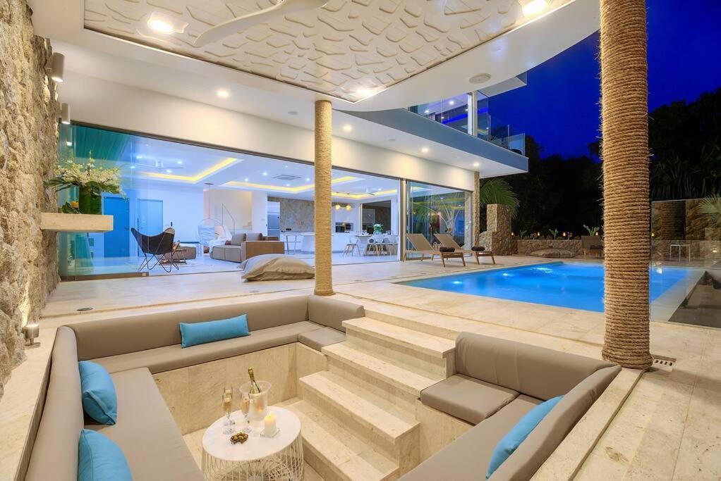 Villa So Paradise 4 Bedrooms *