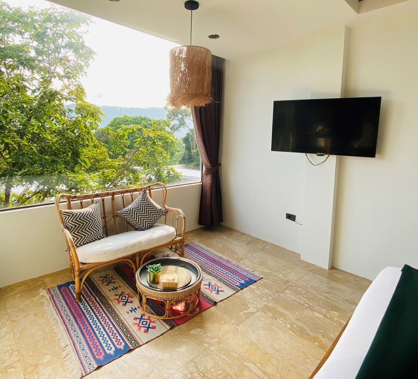 Baan Khao Hua Jook 3*