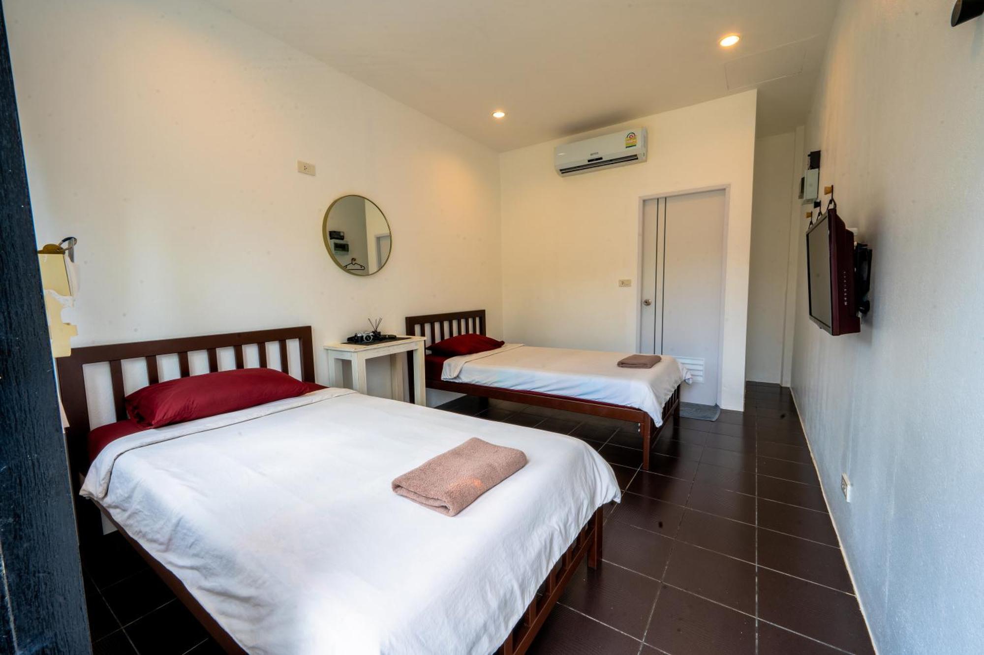Samui Backpacker Hostel *