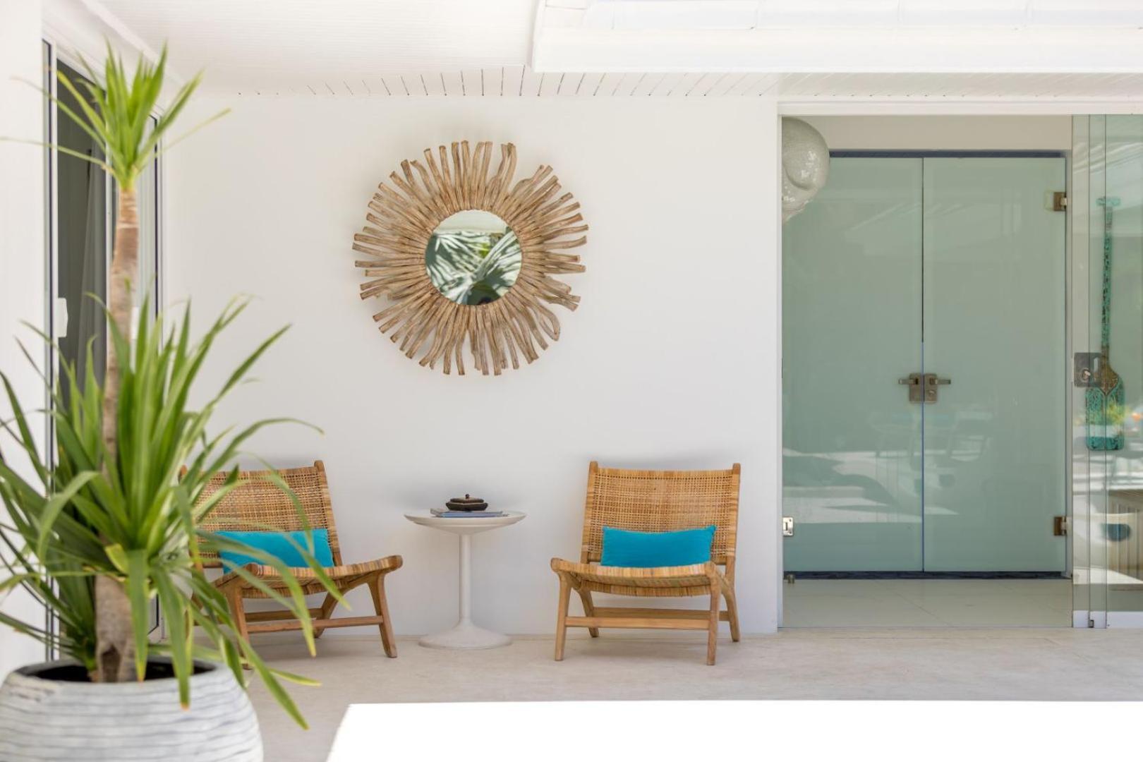 700m From & Luxury Pousada