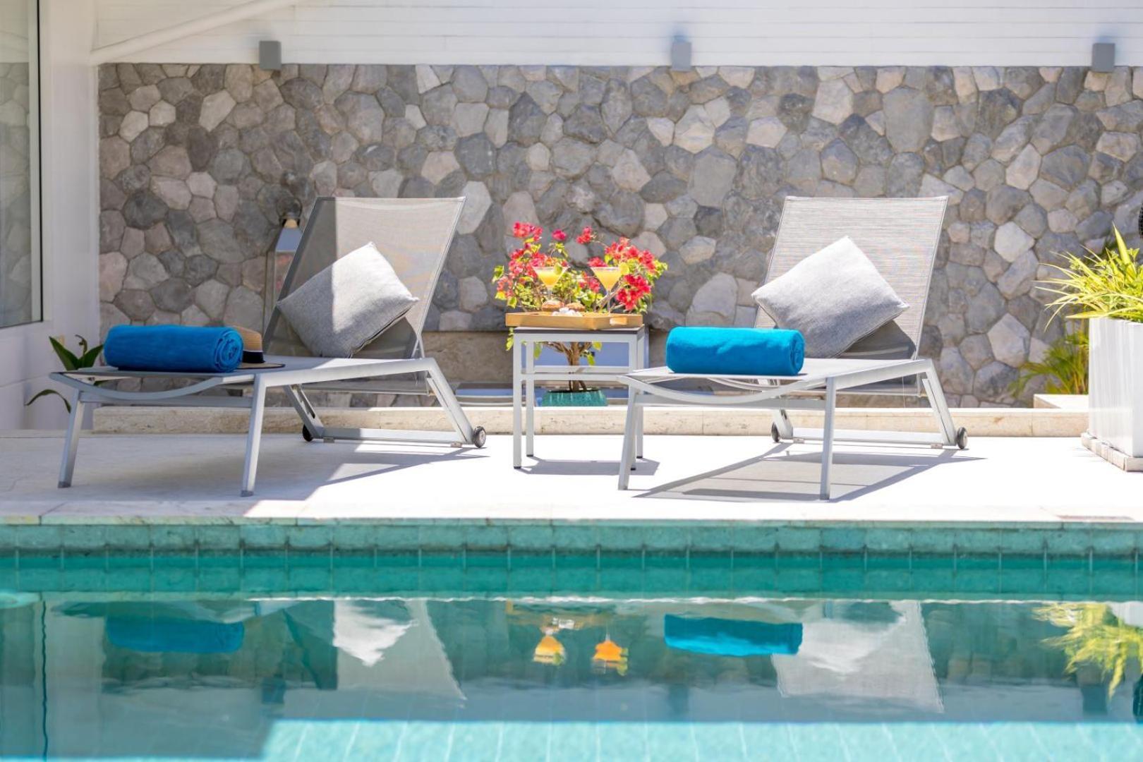 700m From & Luxury Pousada Koh Samui