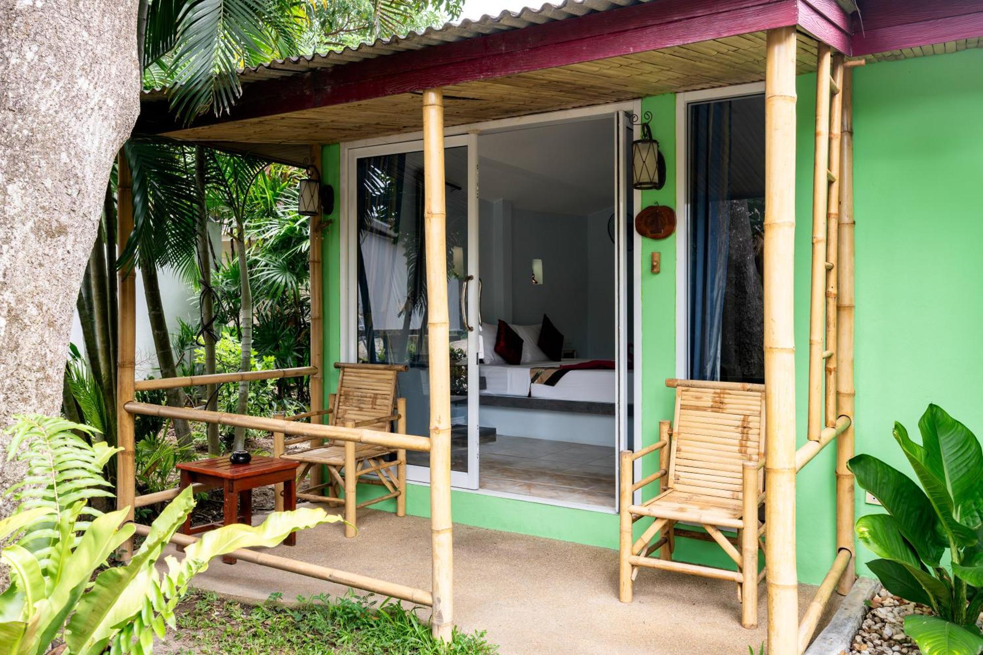 Avocado Koh Samui Hotel 2*