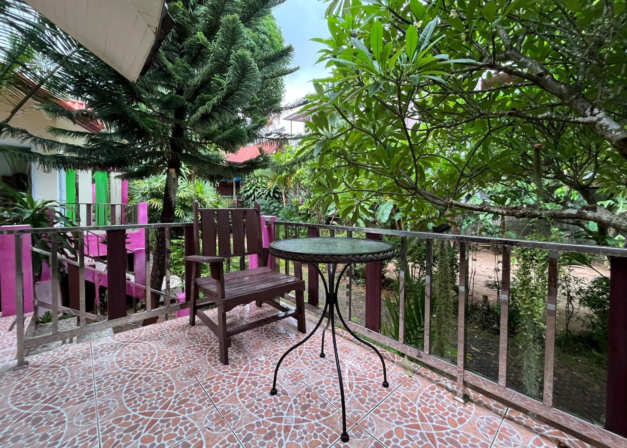 Guest house Mae Somboon House