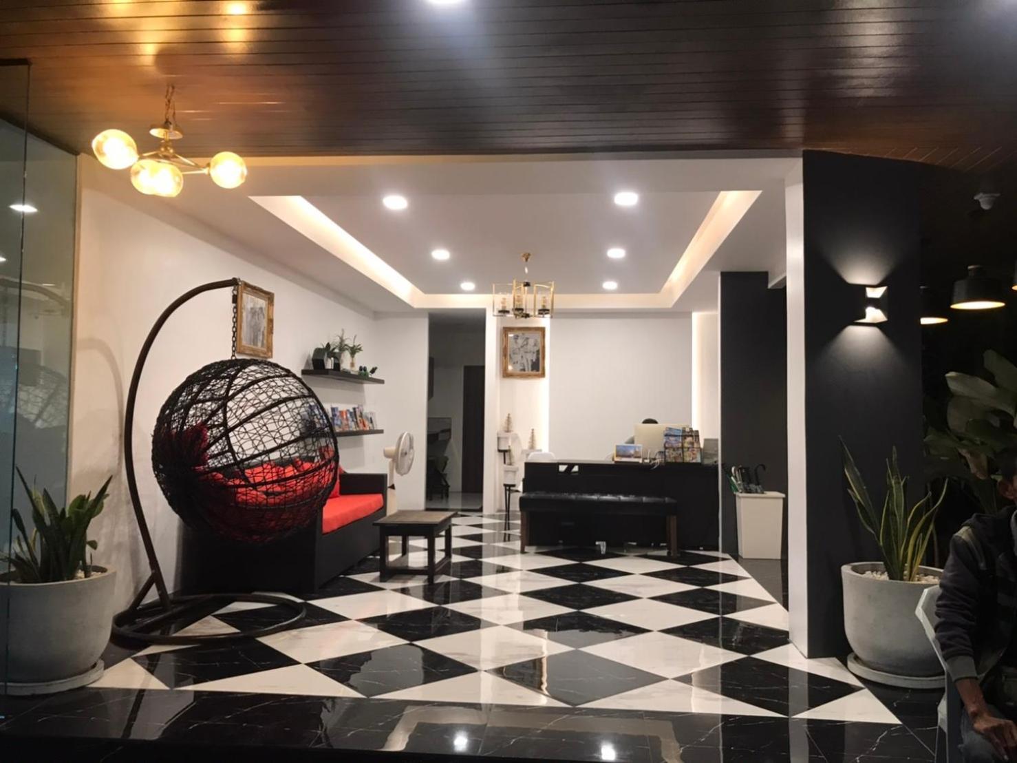 Rumah tetamu The Chess Samui Pantai Chaweng