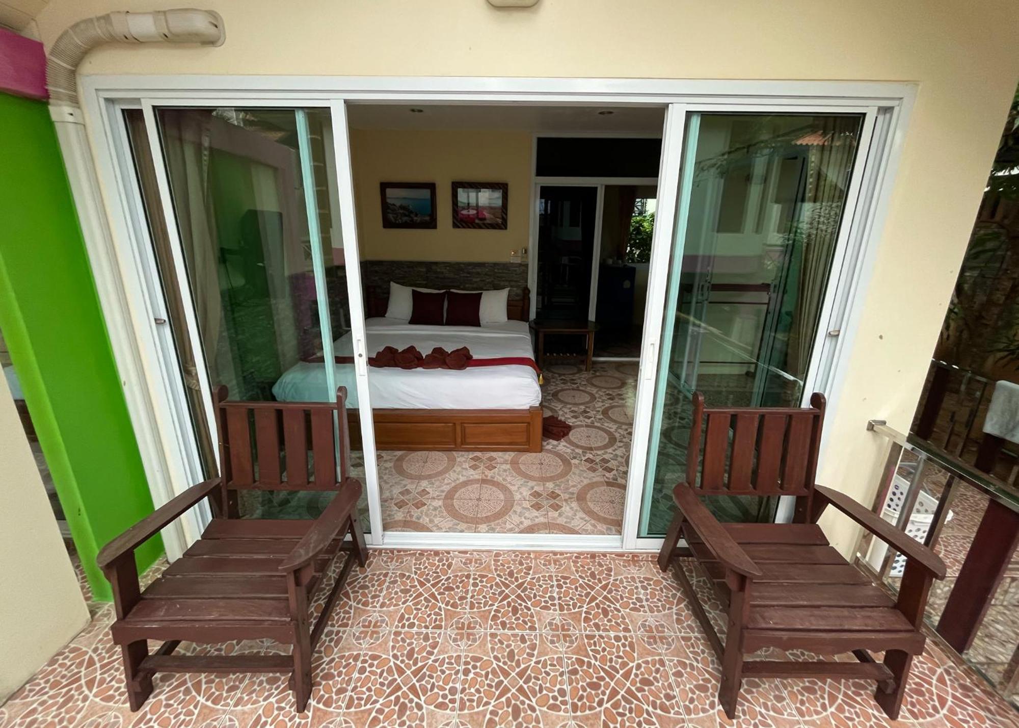 Mae Somboon House