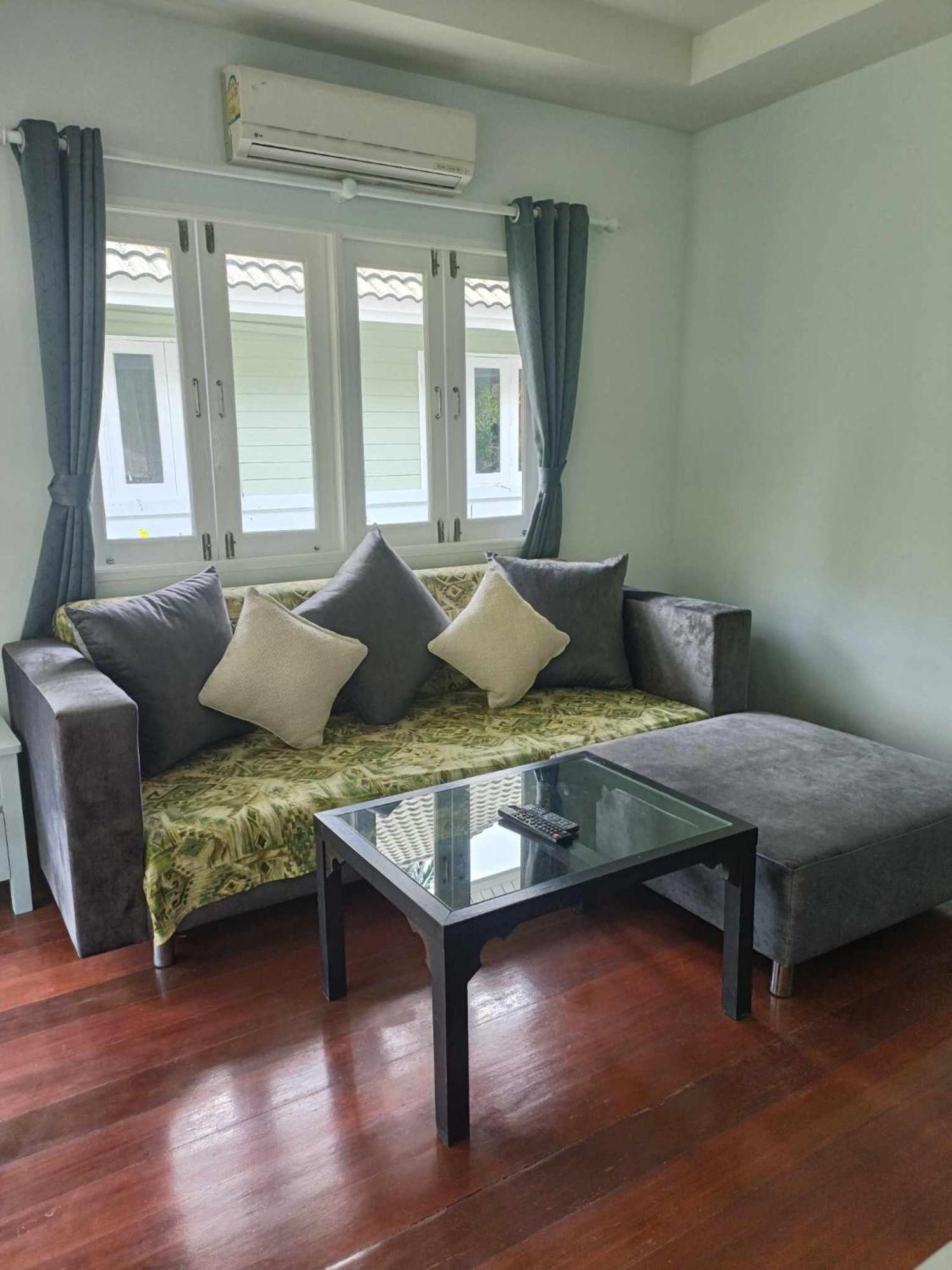 Reuan Phaolai Villa