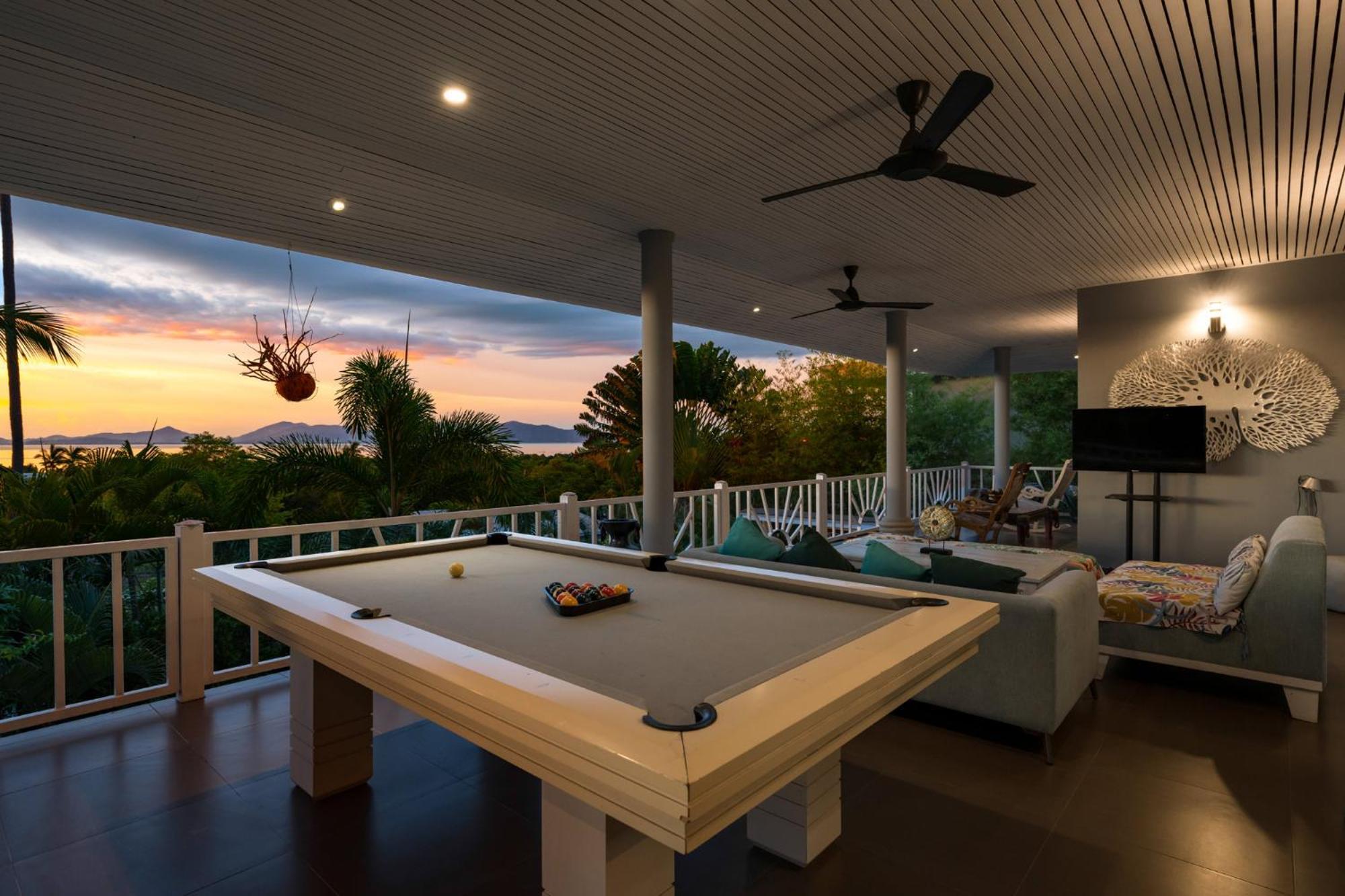 Villa Stylish 3 Bedroom Pool Kbr1