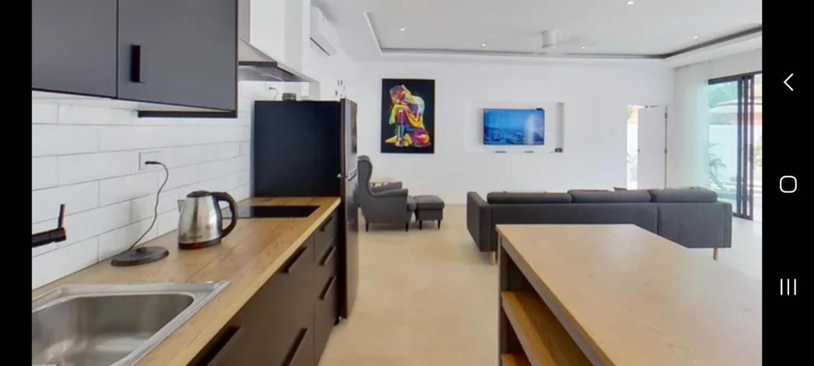 Villa Kadena *