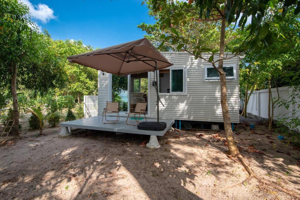 Holiday home Brand New Beachfront & Secluded Tiny House *