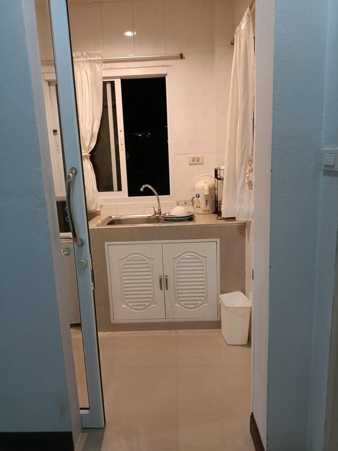 Wasin House One Bedroom - Maenum Holiday home *
