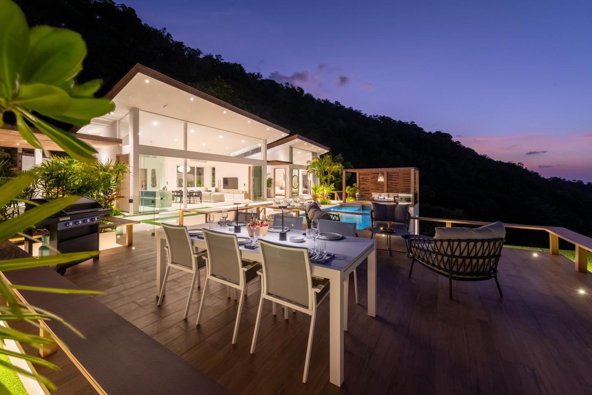 Stunning Tropical Seaview Villa *