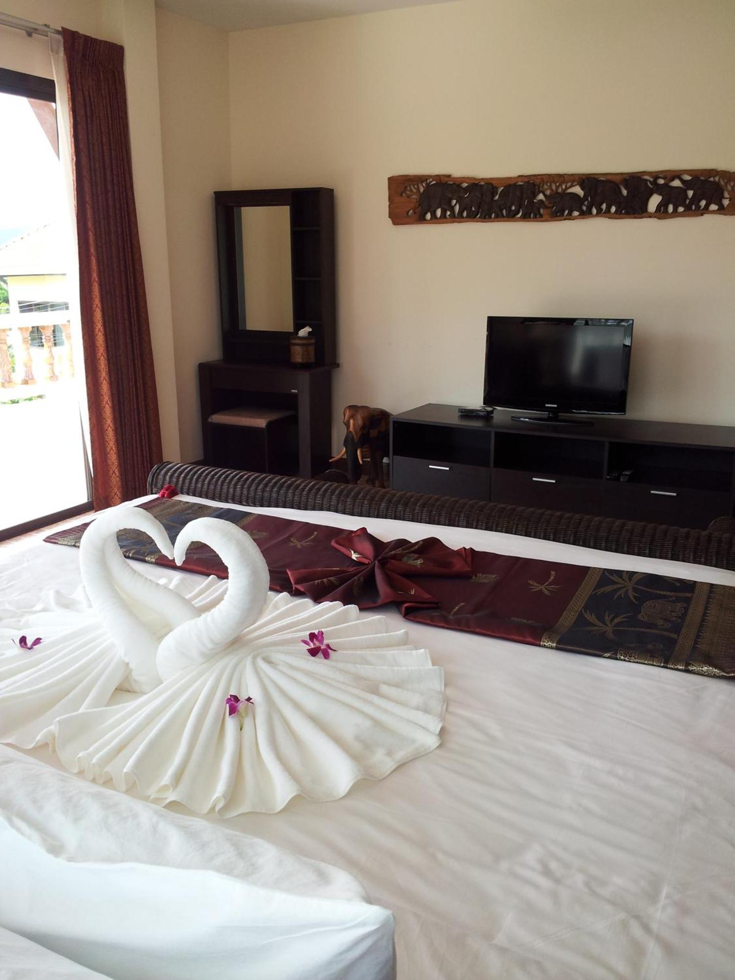 Baan Dorkbua Villa Villa