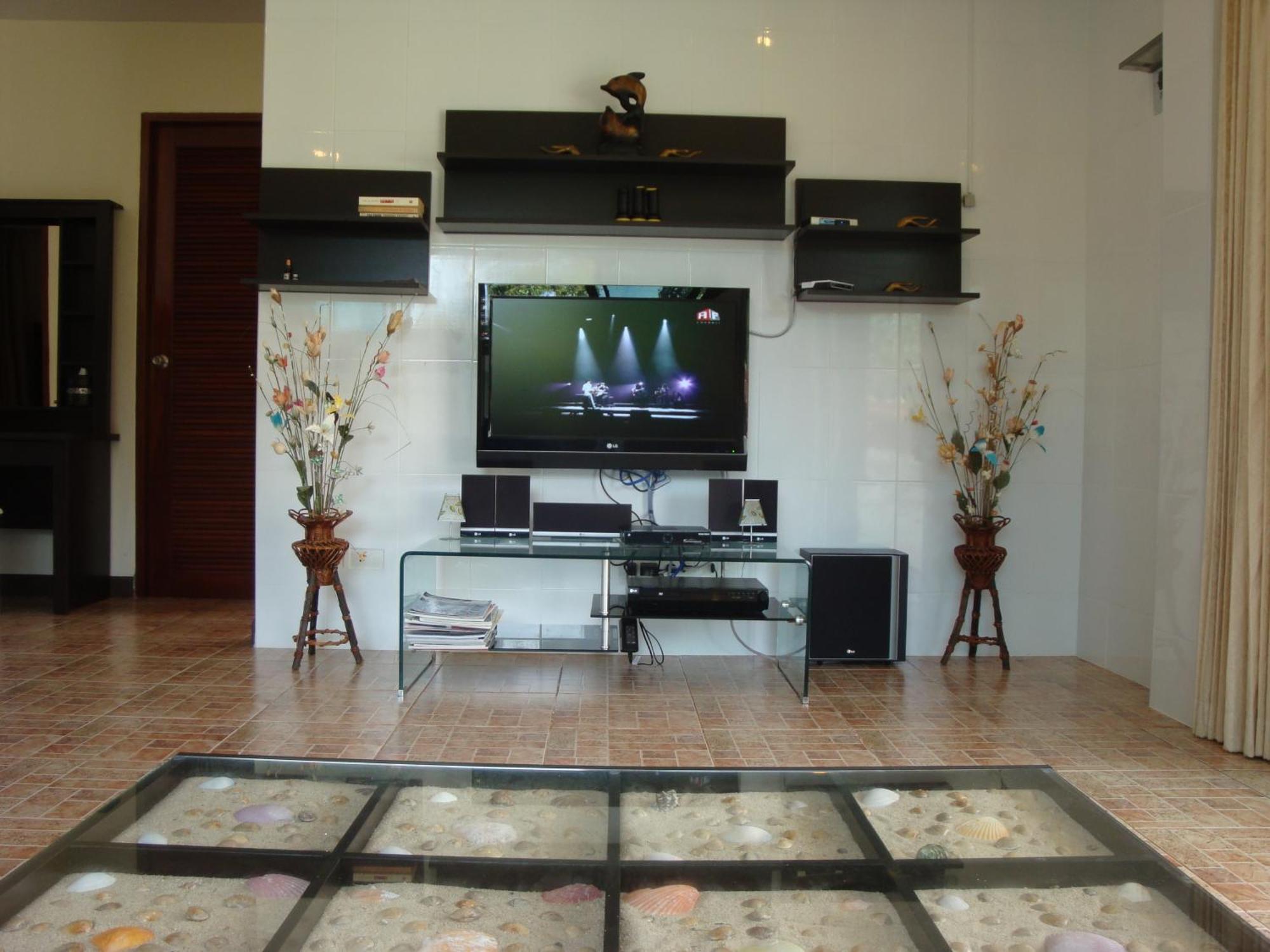 Baan Dorkbua Villa *