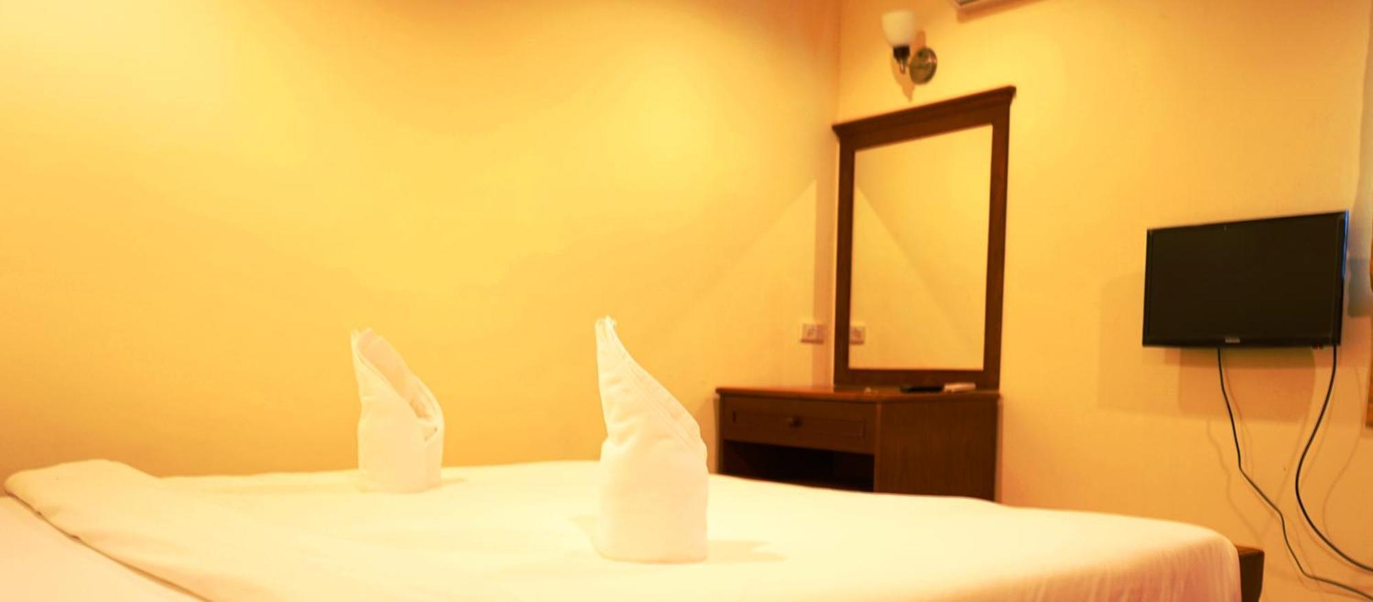 Hotel Hathai House 2*