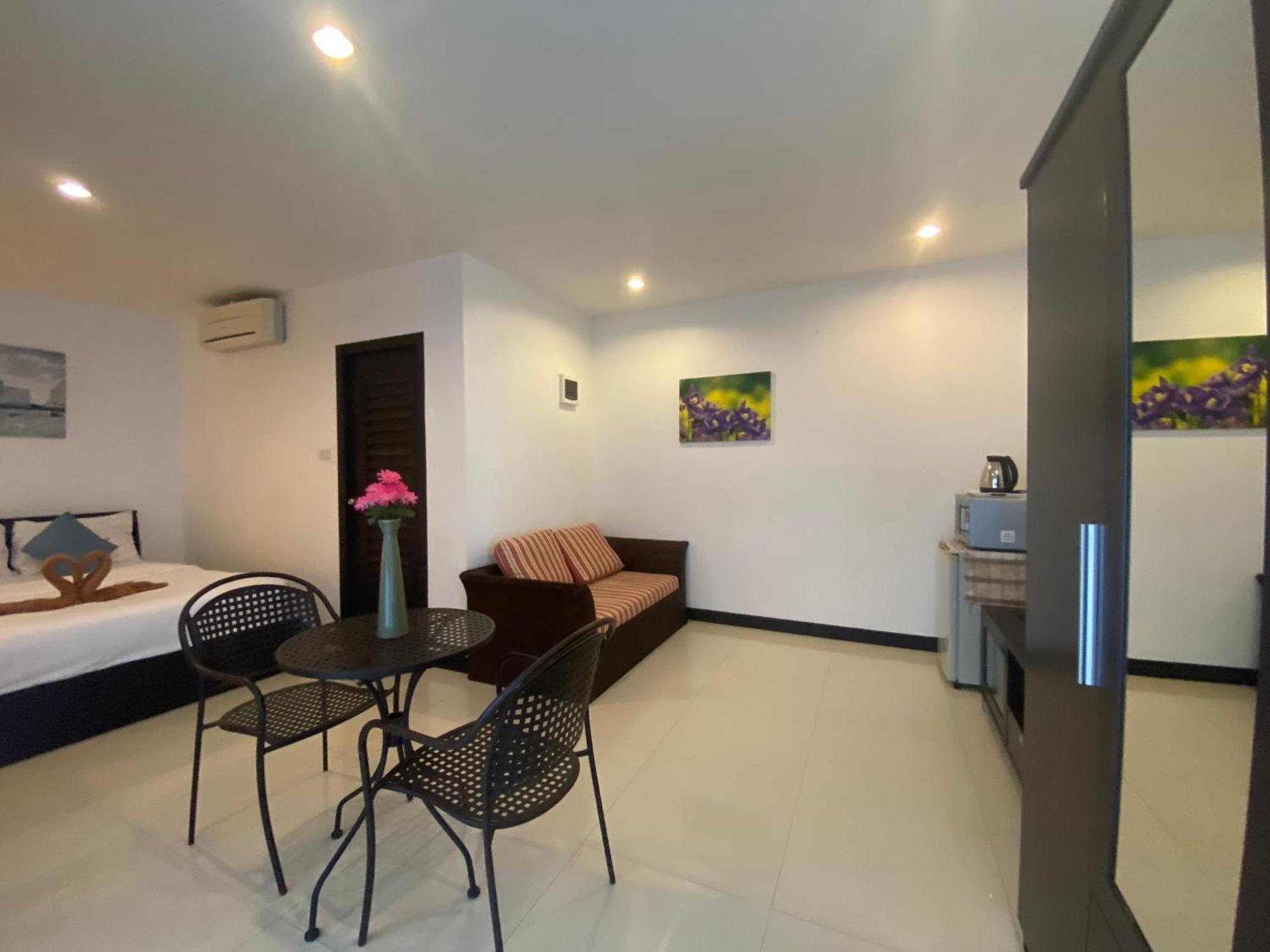 Crystal Bay Tropical Aparthotel Koh Samui