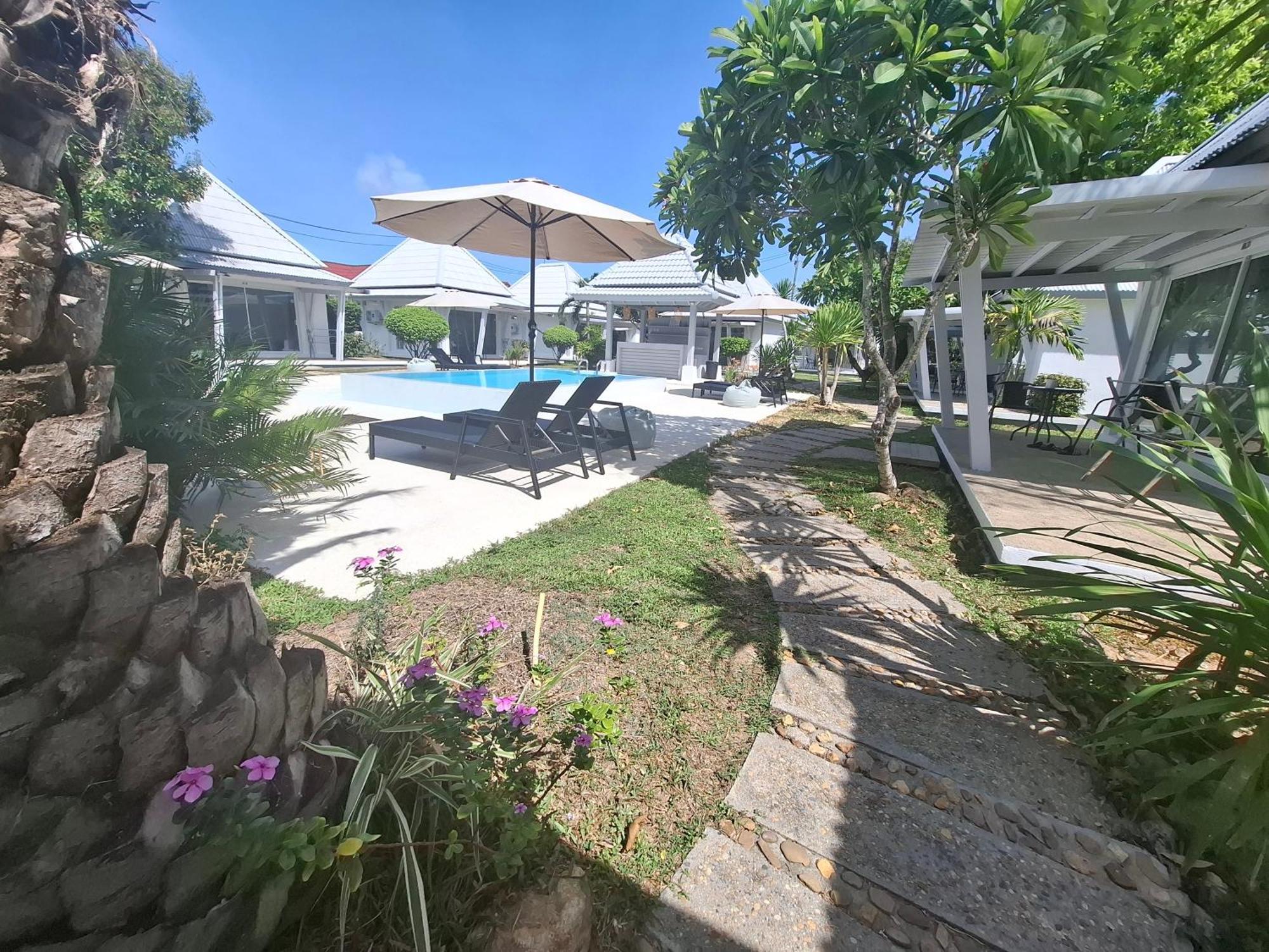 Thiptara - Adults Only Mae Nam