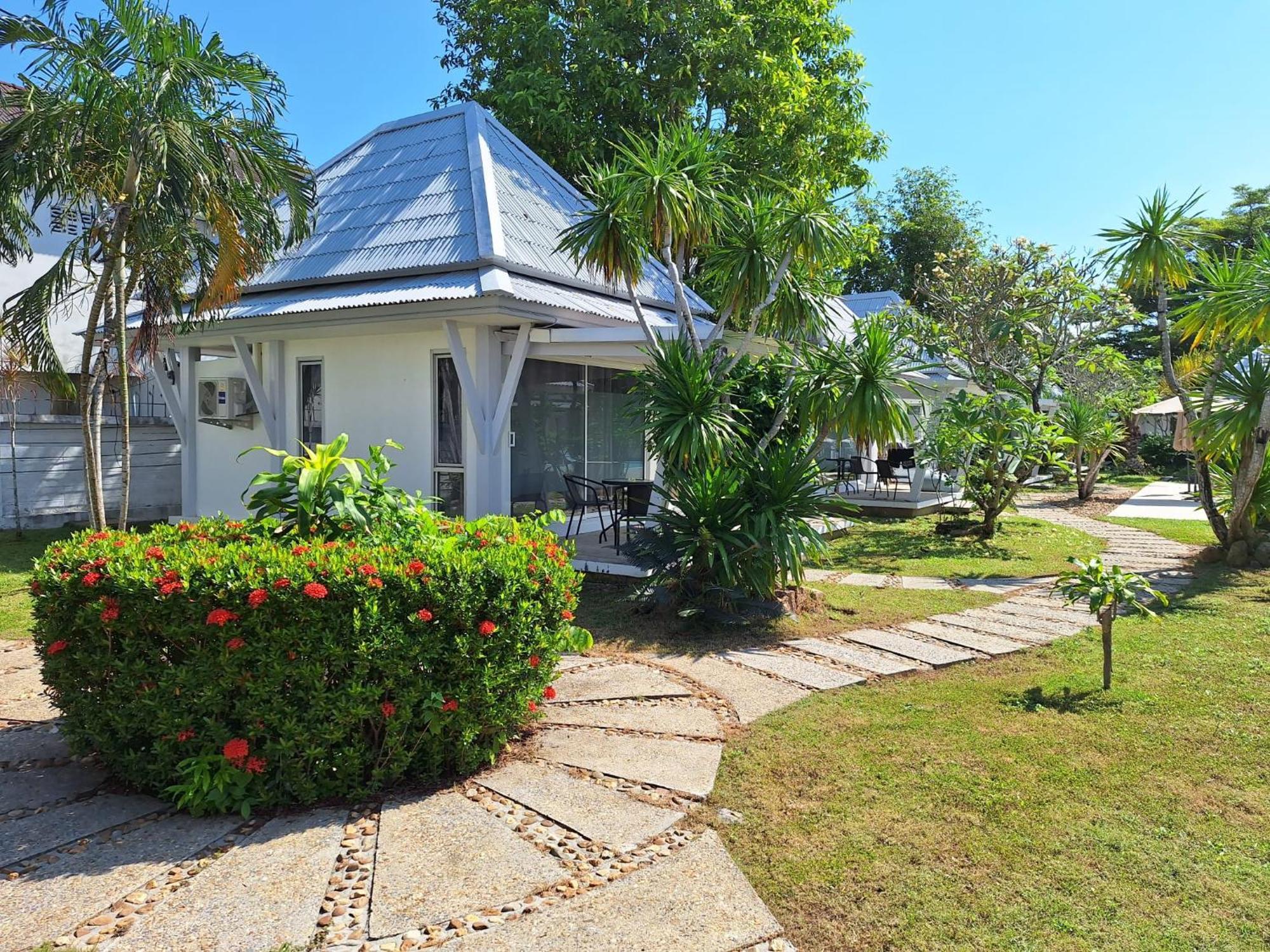 Thiptara - Adults Only 4*