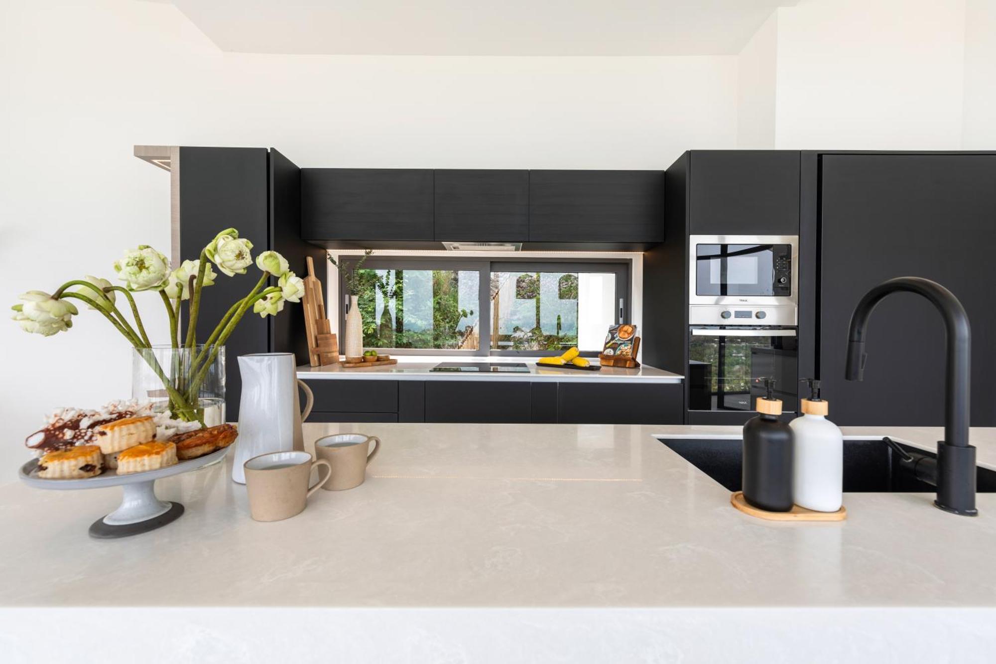 Skyline 9 - Spacious & Stylish Luxury Panoramic Seaview With Outdoor Living & Kitchen, Outdoor Cinema, Private Gym, Salt Water Pool With Jacuzzi In Plai Laem Koh Samui